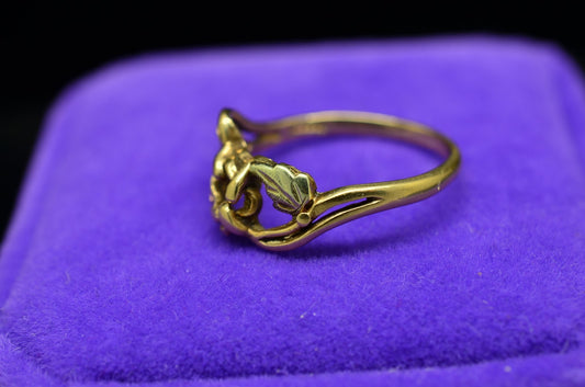 10K Yellow Gold Two Black Hills Gold Leaves Design Ring Band Size 4.25