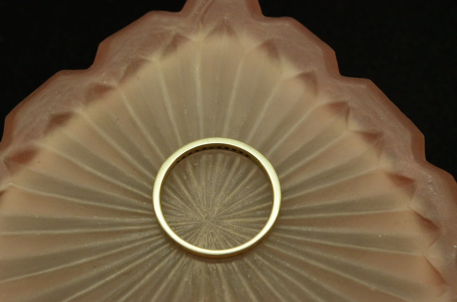 10K White Gold dark 11 stone diamond anniversary ring band 0.22 tcw size 6.5