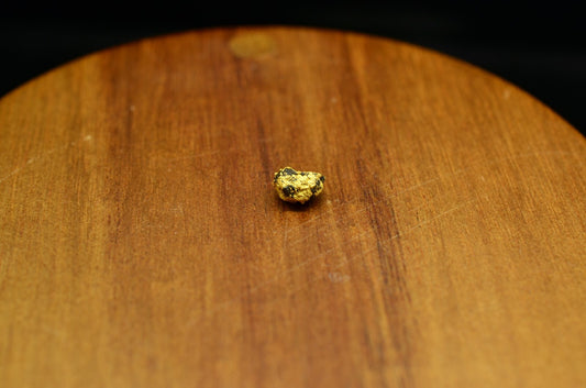 16K Yellow Gold natural gold nugget 0.7 grams 6mm X 5mm X 4mm