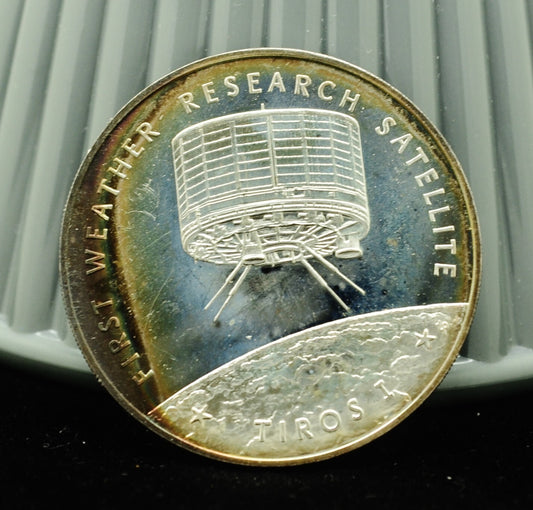 1970 Tiros 1 First Weather Satellite Franklin Mint Art Round 92.5% Silver