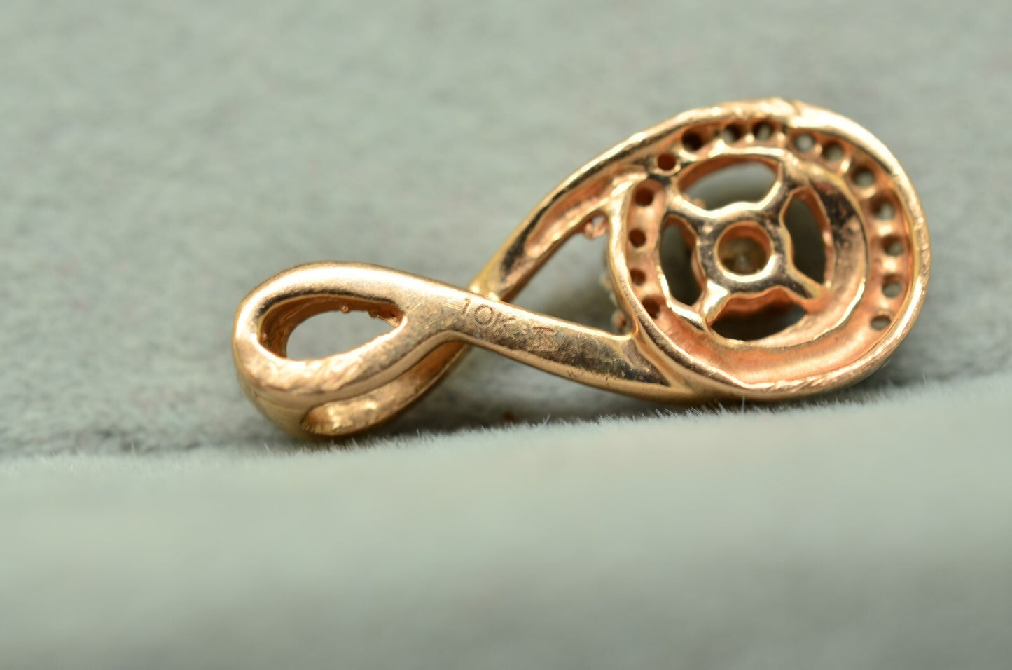 10K Rose Gold Diamond with Halo Design Pendant Charm 0.20 tcw -small