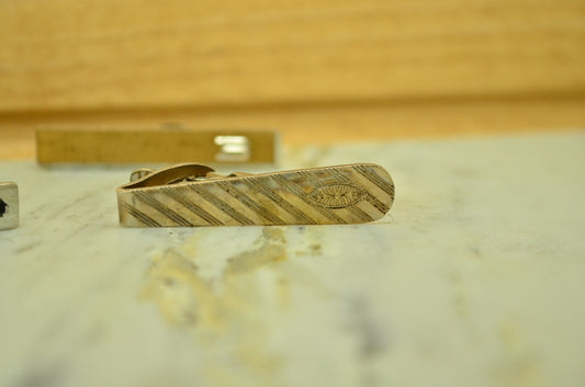 Lot of four silver plated tie clips clasps