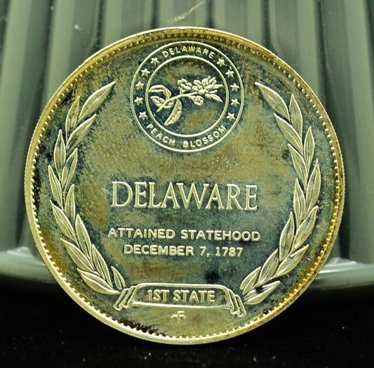 925 Silver Franklin Mint Art Round State of Delaware